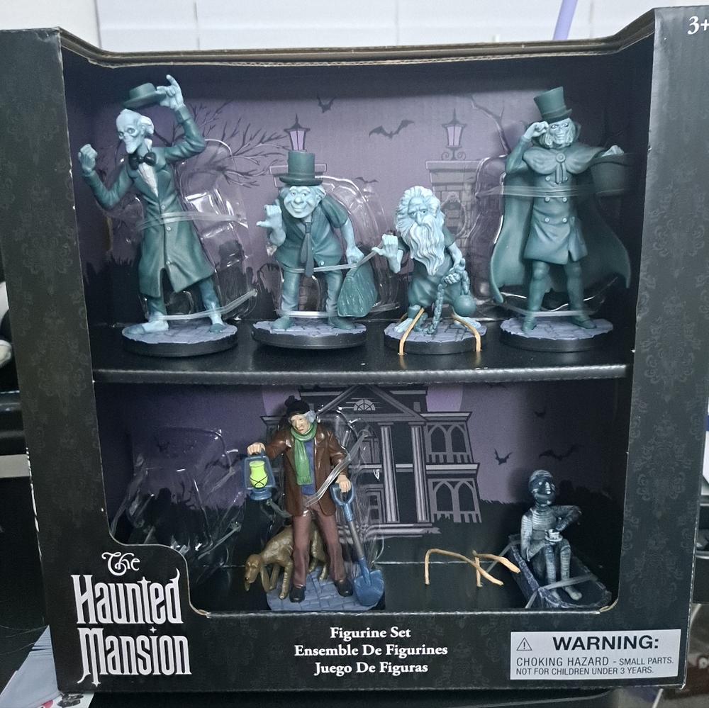 Haunted Mansion Figurine Set